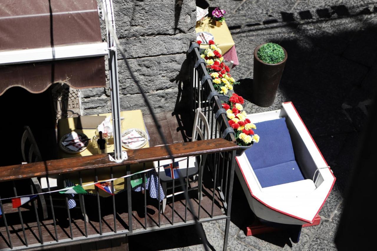 O' Panaro Ai Quartieri Spagnoli By Wonderful Italy Napoli Eksteriør billede